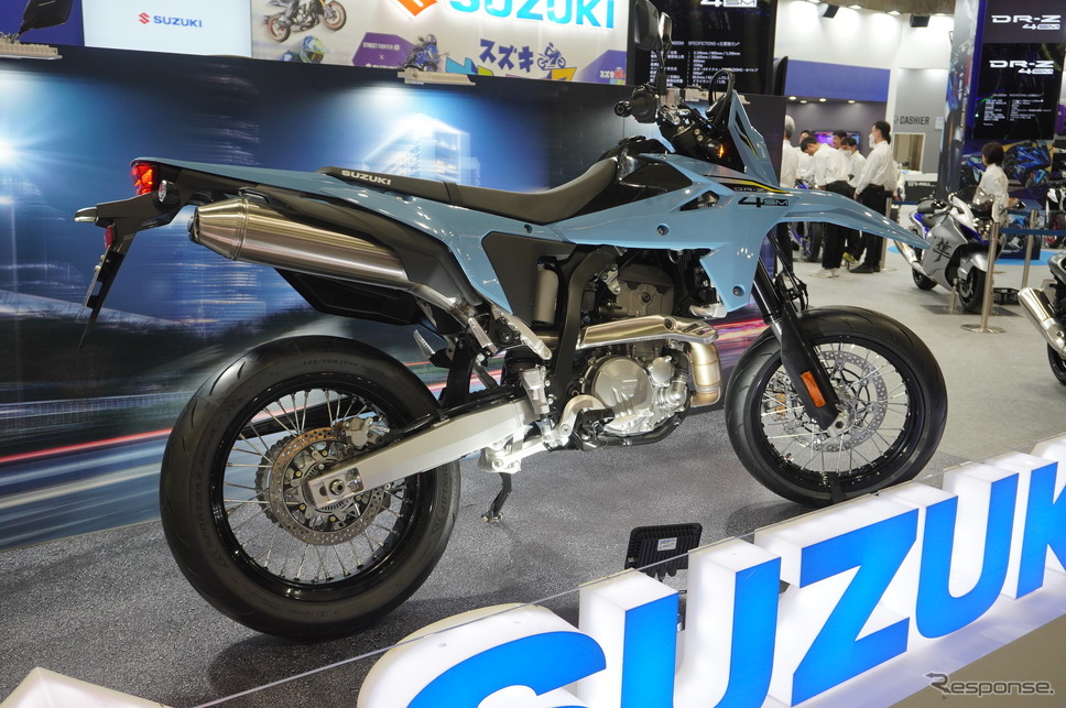 スズキ DR-Z4SM(大阪モーターサイクルショー2025)《写真撮影 宮崎壮人》