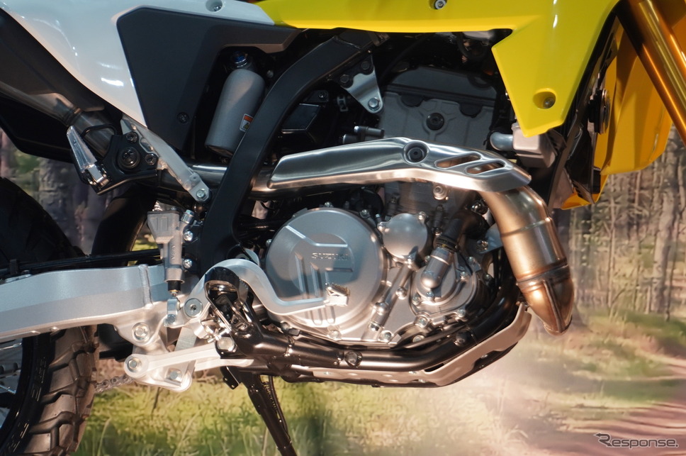 スズキ DR-Z4S(大阪モーターサイクルショー2025)《写真撮影 宮崎壮人》