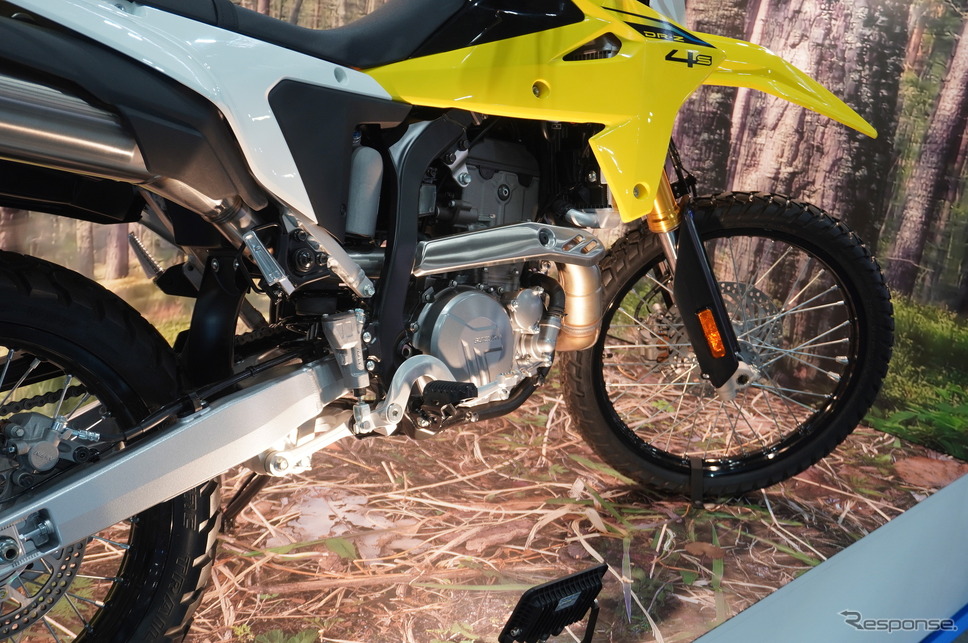 スズキ DR-Z4S(大阪モーターサイクルショー2025)《写真撮影 宮崎壮人》