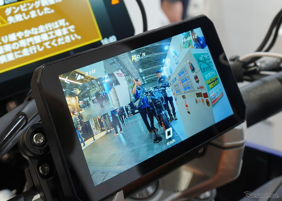 タナックスのスマートライドモニター(大阪モーターサイクルショー2025)《写真撮影 青木タカオ》