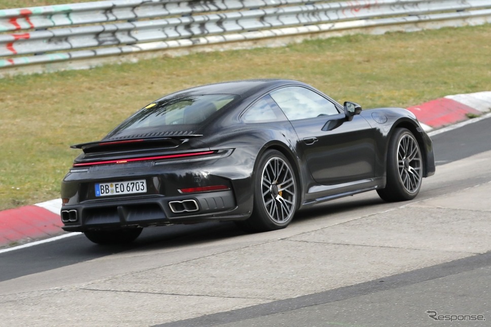 ポルシェ 911ターボS 改良新型のプロトタイプ《APOLLO NEWS SERVICE》