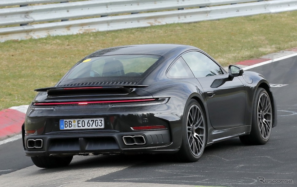 ポルシェ 911ターボS 改良新型のプロトタイプ《APOLLO NEWS SERVICE》
