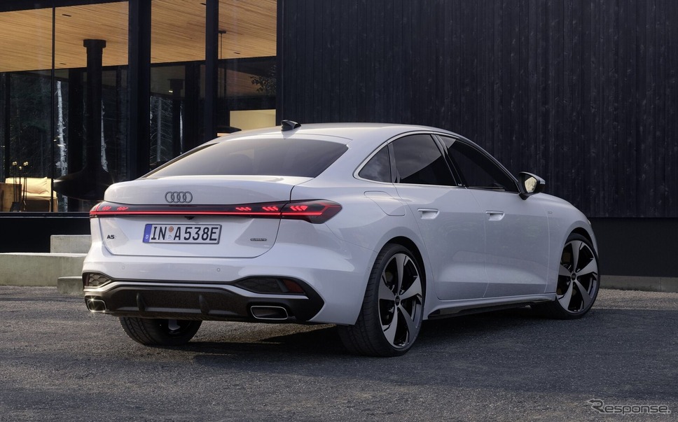 アウディ A5 eハイブリッドクワトロ《photo by Audi》