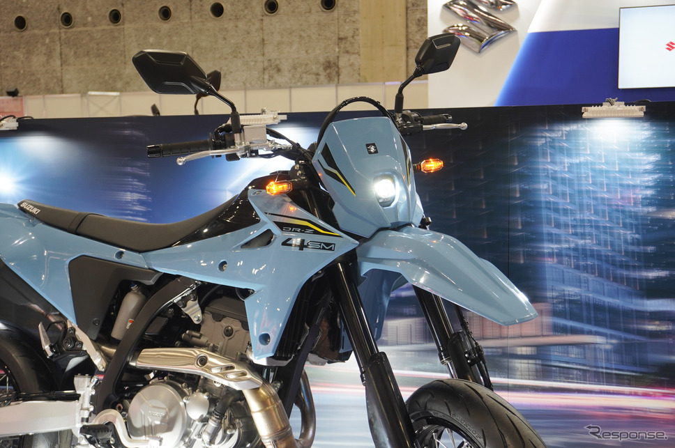 スズキ DR-Z4SM(大阪モーターサイクルショー2025)《写真撮影 宮崎壮人》
