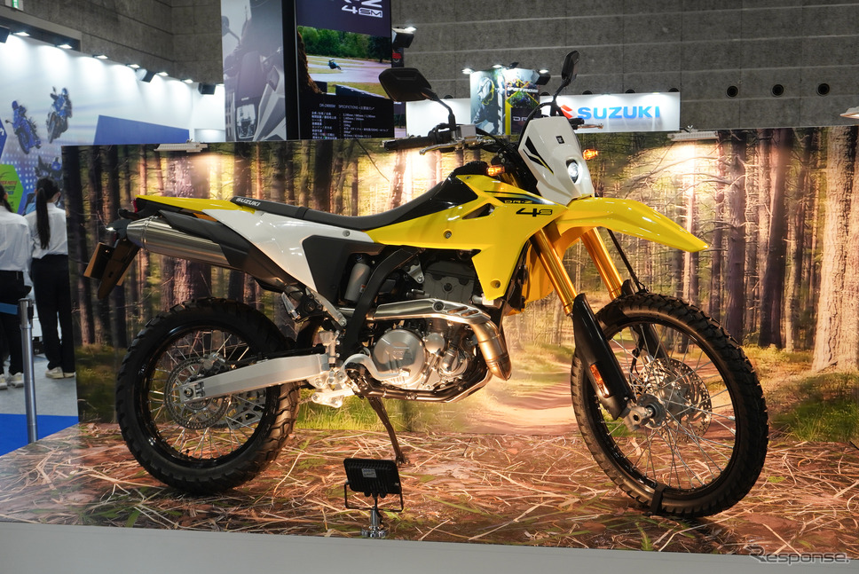 スズキ DR-Z4S(大阪モーターサイクルショー2025)《写真撮影 宮崎壮人》