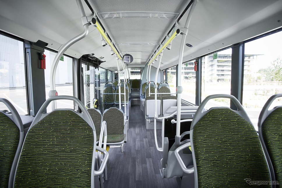 メルセデスベンツの新型電気バス『eCitaro K』《photo by Mercedes-Benz》