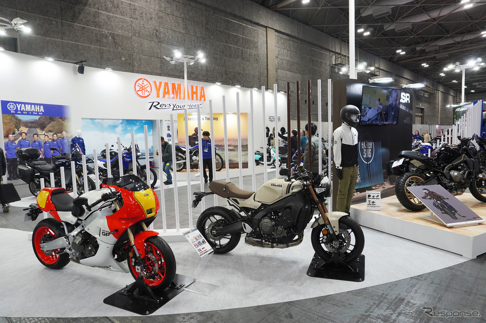 「大阪モーターサイクルショー2025」に展示されたヤマハ XSR900シリーズ《写真撮影 宮崎壮人》