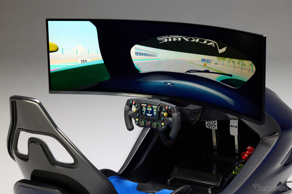 アストンマーティンとカーブレーシングシミュレーターズが共同開発した最新のレーシングシミュレーター「AMR-C01-R」《photo by Curv Racing Simulators》