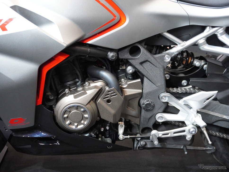 中国製400cc・4気筒が「第3の選択肢」に？ カワサキZX4Rとホンダ