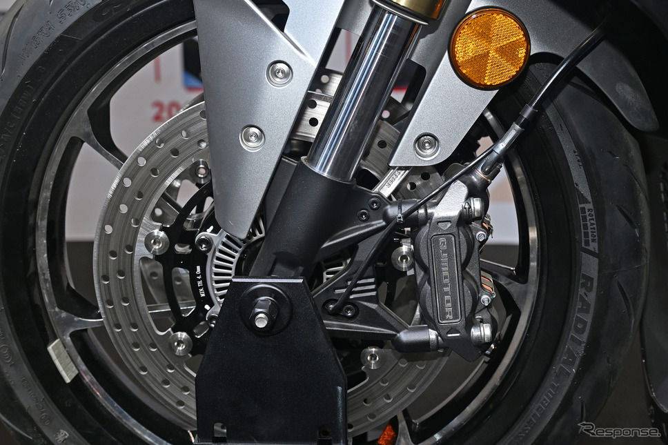 QJモーター SRK400RS(東京モーターサイクルショー2025)《写真撮影 安藤貴史》