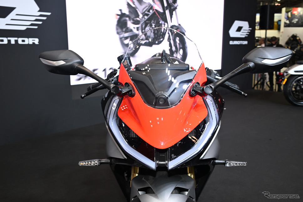 QJモーター SRK400RS(東京モーターサイクルショー2025)《写真撮影 安藤貴史》