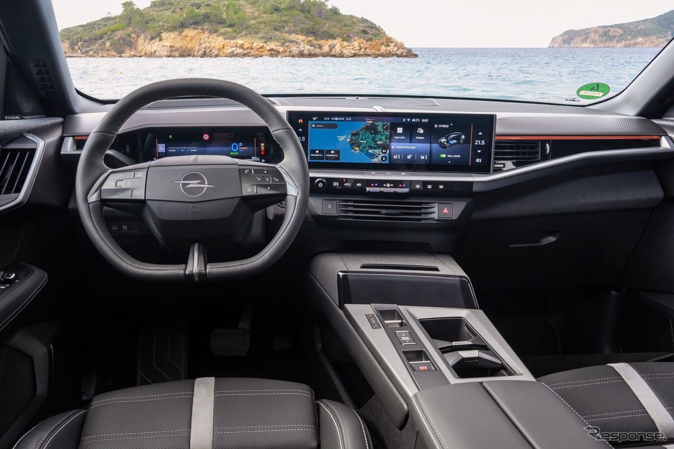 オペル『グランドランド』新型のPHEV《photo by Opel》