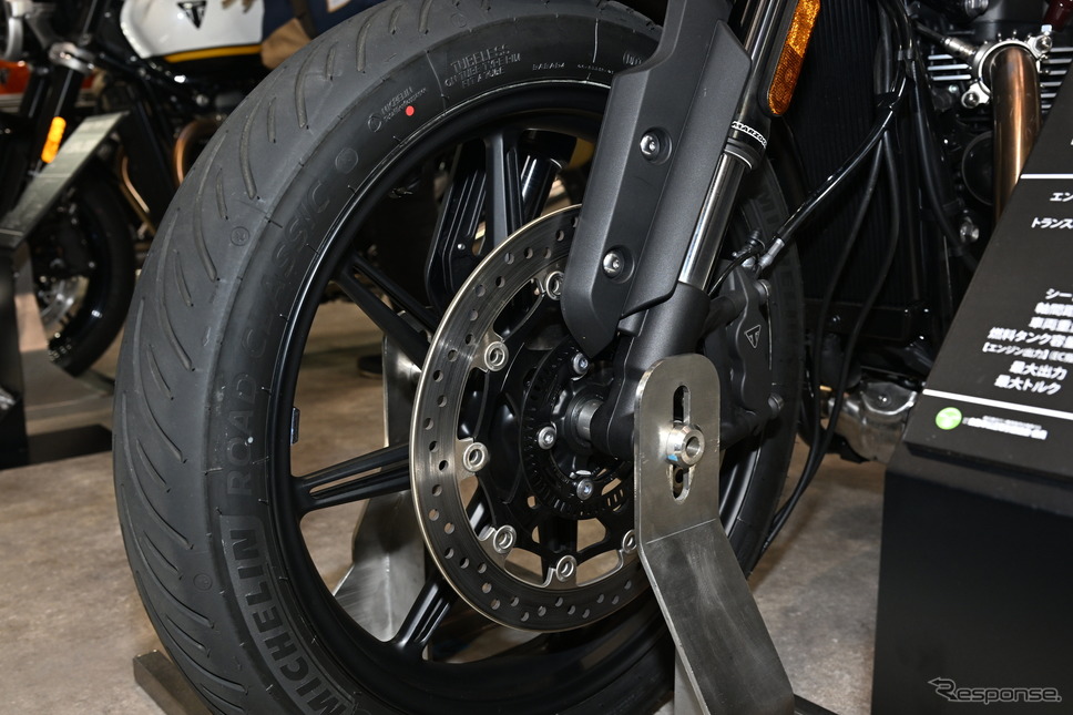 トライアンフ スピードツイン900(東京モーターサイクルショー2025)《写真撮影 安藤貴史》