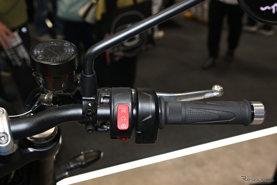 トライアンフ スピードツイン900(東京モーターサイクルショー2025)《写真撮影 安藤貴史》