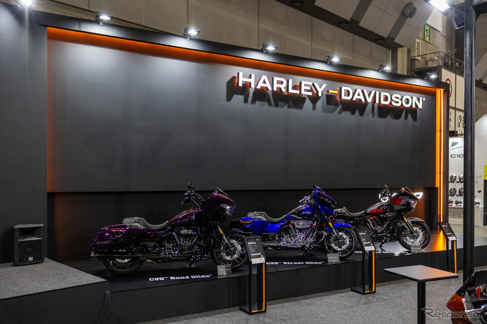 東京モーターサイクルショー2025ハーレーダビッドソンブースに展示されたCVO3機種(東京モーターサイクルショー2025)《写真撮影 青木タカオ》