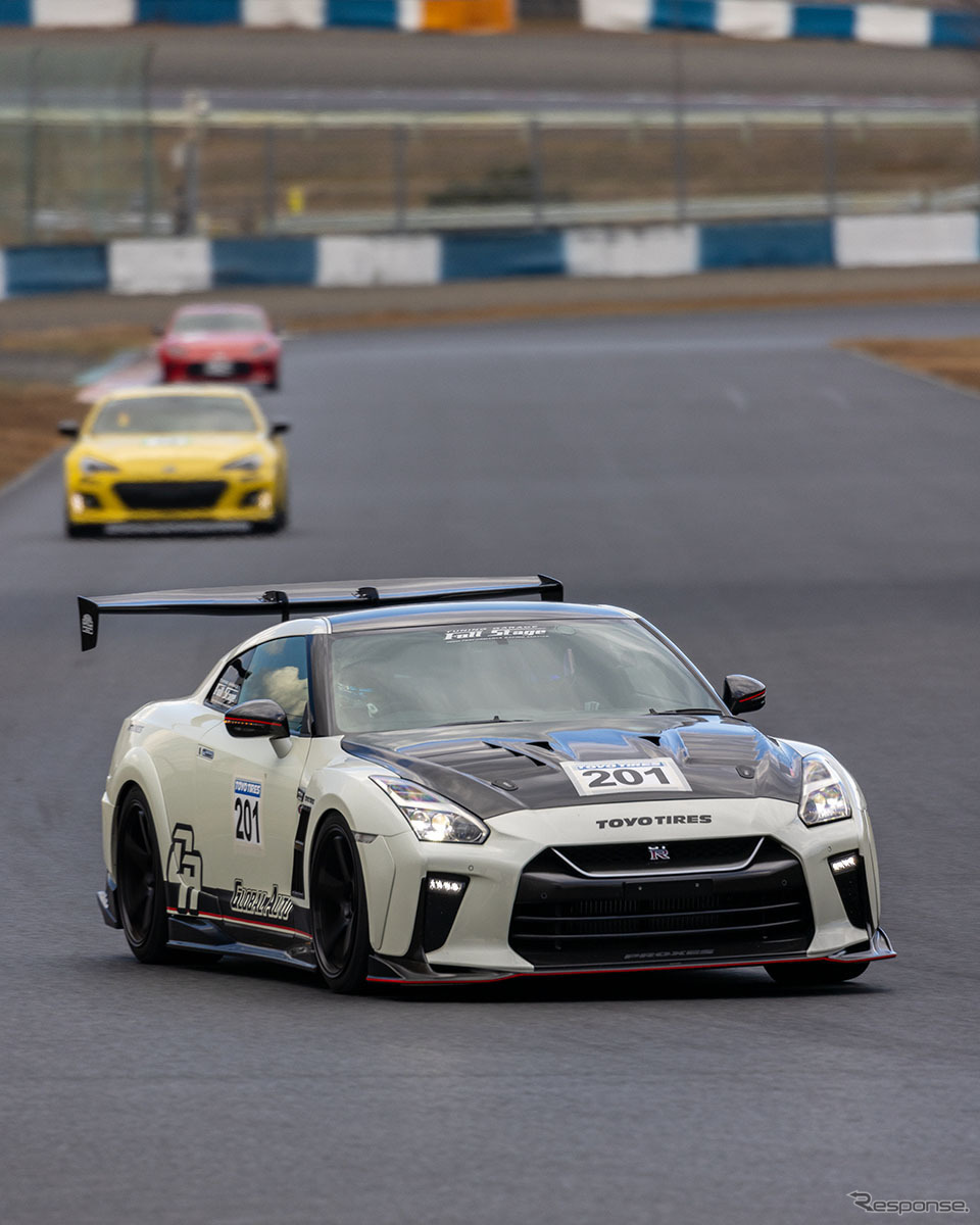 トーヨータイヤが参加型サーキット走行イベント「プロクセス・ドライビングプレジャー」を開催(写真は2024年開催時)《写真提供 トーヨータイヤ》
