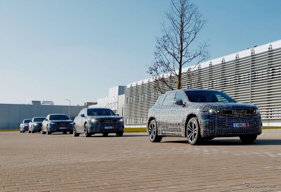 BMW『iX3』の試作車を生産開始《photo by BMW》