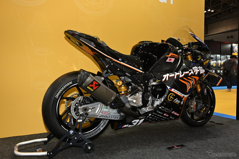 BMW M1000 RR レーシング(東京モーターサイクルショー2025)《写真撮影 安藤貴史》