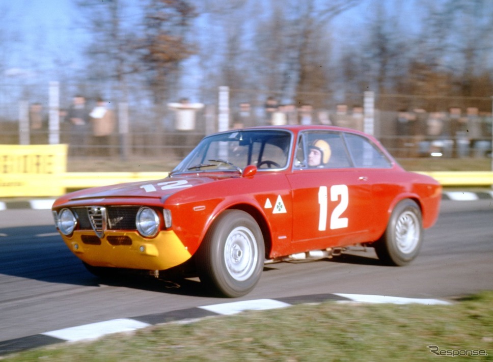 アルファロメオ『ジュリアGTA』(1965年)《photo by Alfa Romeo》