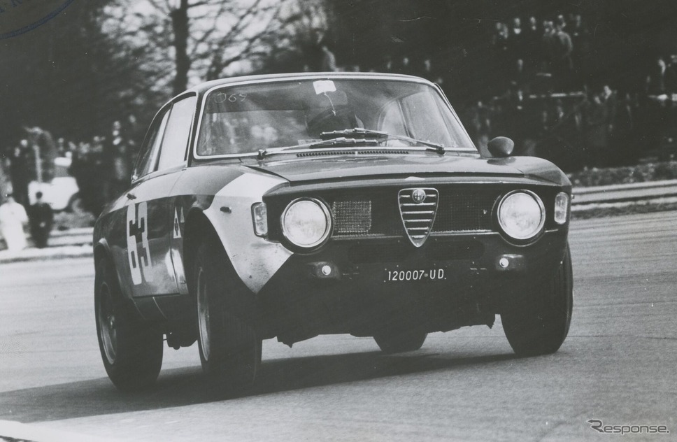 アルファロメオ『ジュリアGTA』(1965年)《photo by Alfa Romeo》