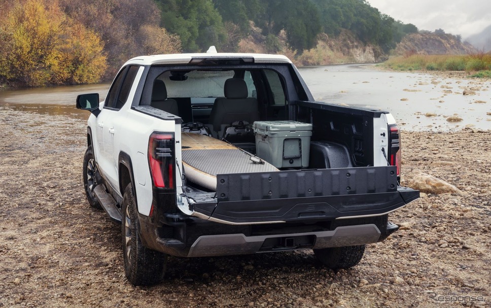 GMC『シエラEV』の2026年モデル《photo by GMC》