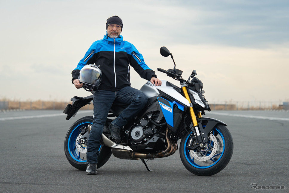 スズキ GSX-S1000と佐川健太郎氏《写真撮影 望月 勇輝》