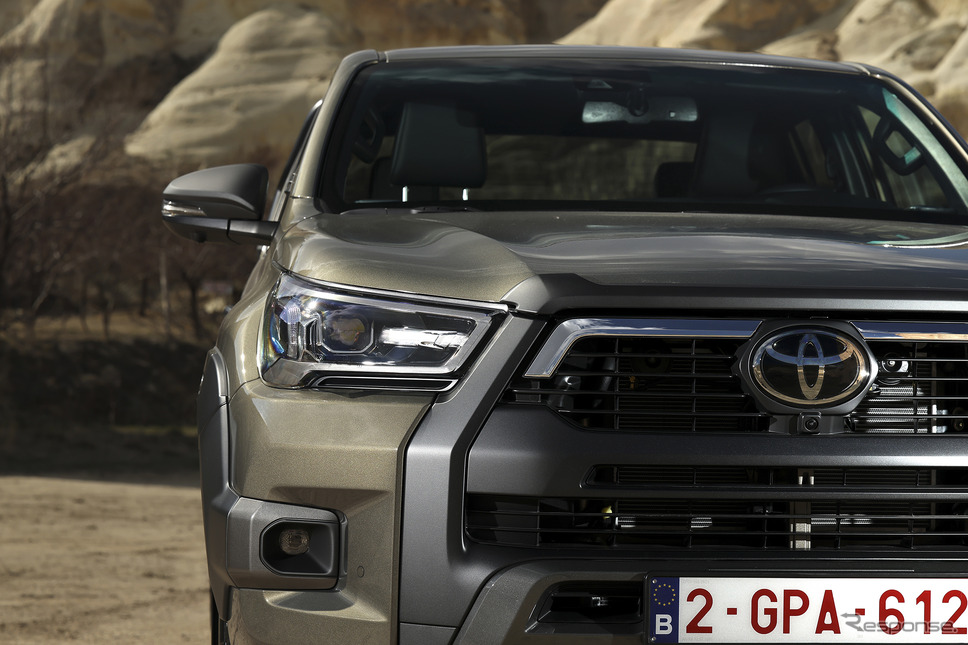トヨタ『ハイラックス』の新開発48Vハイブリッド搭載車(欧州仕様)《photo by Toyota》