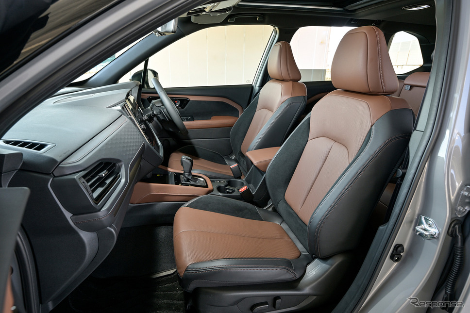 スバル フォレスター 新型(プレミアム EX)の前席《写真提供 SUBARU》