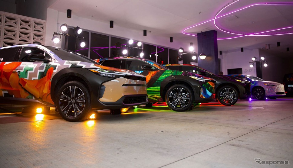 トヨタ『bZ4X』のアートカー《photo by Toyota》