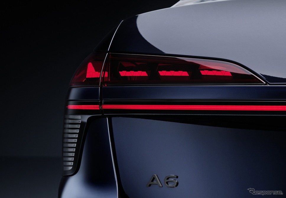 アウディ A6セダン 新型のティザー《photo by Audi》