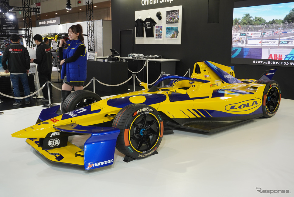 東京オートサロン2025に展示されたヤマハのフォーミュラEマシン《写真撮影 宮崎壮人》