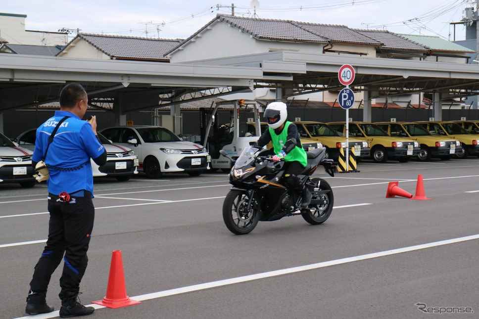U30スズキセイフティスクール《写真提供 スズキ二輪》