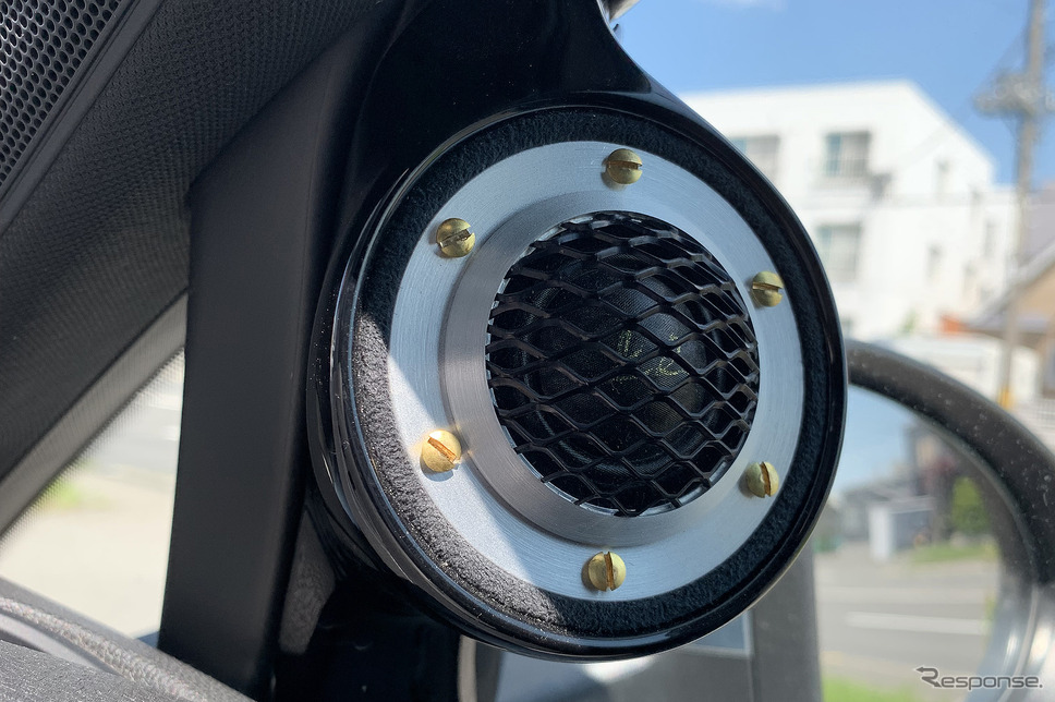 『フィスト』(北海道)にて製作されたオーディオカーの一例。Photo by フィスト