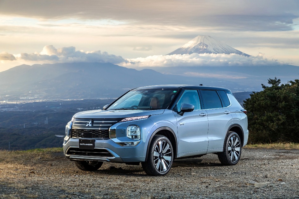 三菱 アウトランダーPHEV《写真提供 三菱自動車》