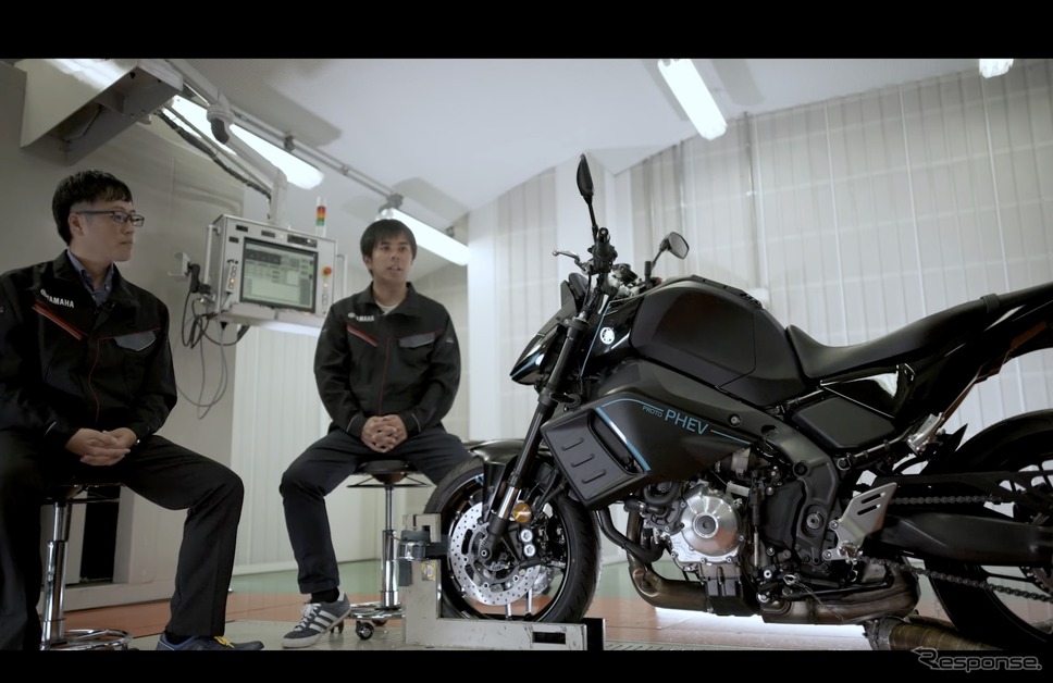 電動技術への新たな挑戦(2)として公開されたヤマハの大型バイク向けプラグインハイブリッド技術《ヤマハ発動機公式チャンネルより》