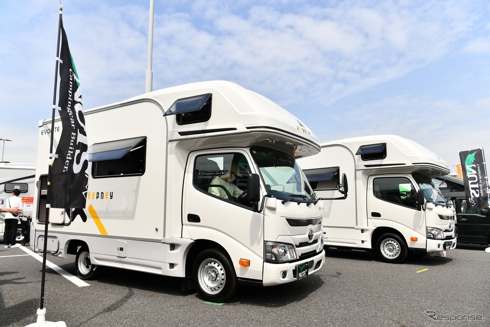 出展されるキャンピングカー《写真提供　キャンピングカーフェア実行委員会》
