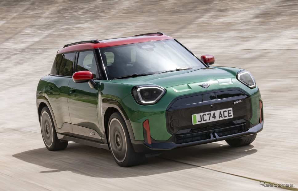 MINI『ジョン・クーパー・ワークス・エースマン』《photo by MINI》