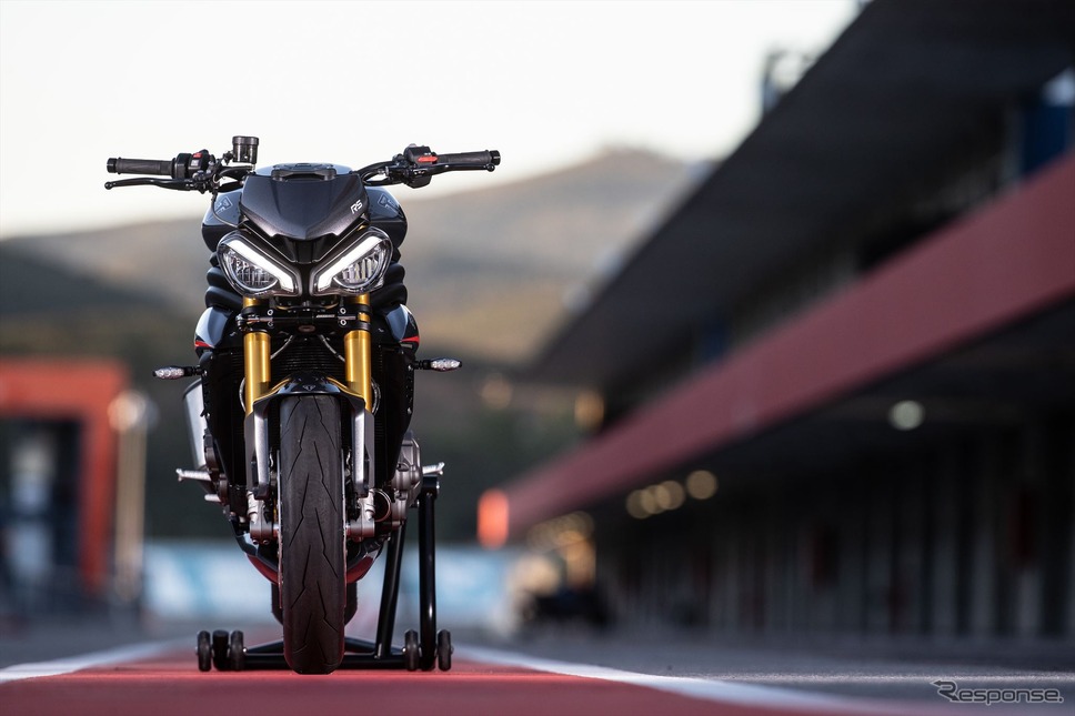 トライアンフ スピードトリプル1200RS《写真提供 トライアンフモーターサイクルズ》