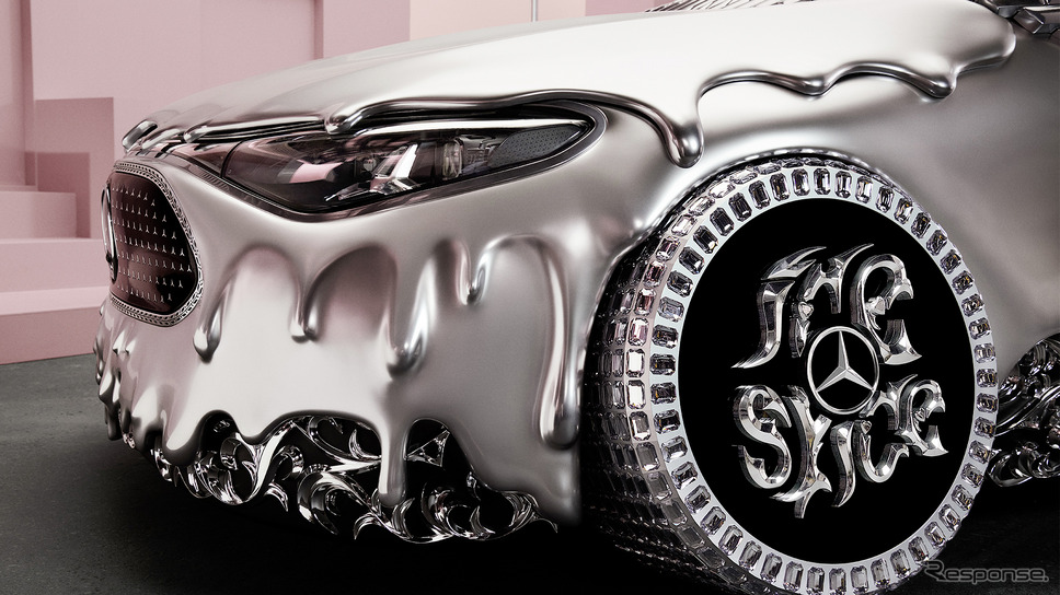 メルセデスベンツCLA新型をベースに、ラッパーのアイス・スパイスが手がけたアート作品《photo by Mercedes-Benz》