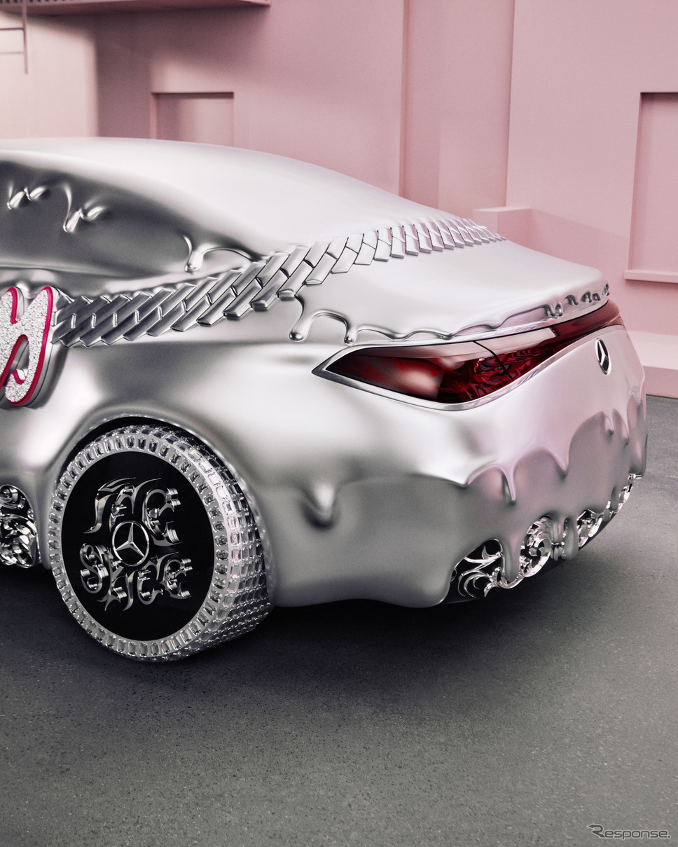 メルセデスベンツCLA新型をベースに、ラッパーのアイス・スパイスが手がけたアート作品《photo by Mercedes-Benz》