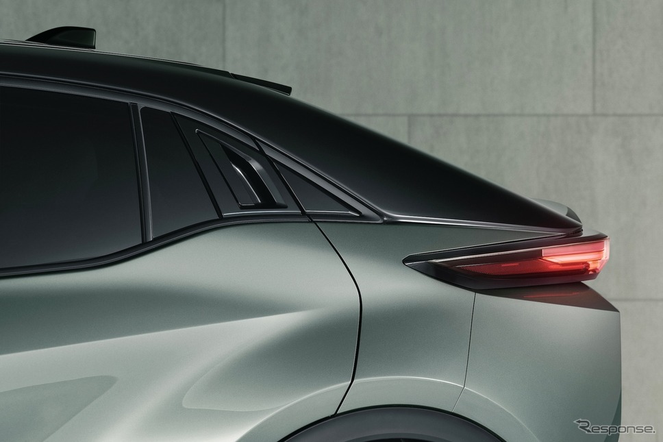 新型『CH-R+』エクステリア《photo by Toyota》