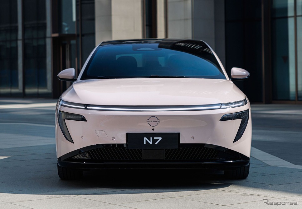 日産の新型EVセダン『N7』《photo by Nissan》