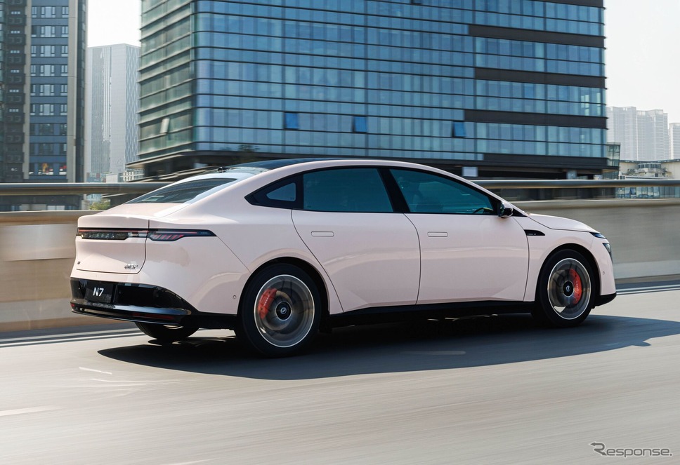 日産の新型EVセダン『N7』《photo by Nissan》