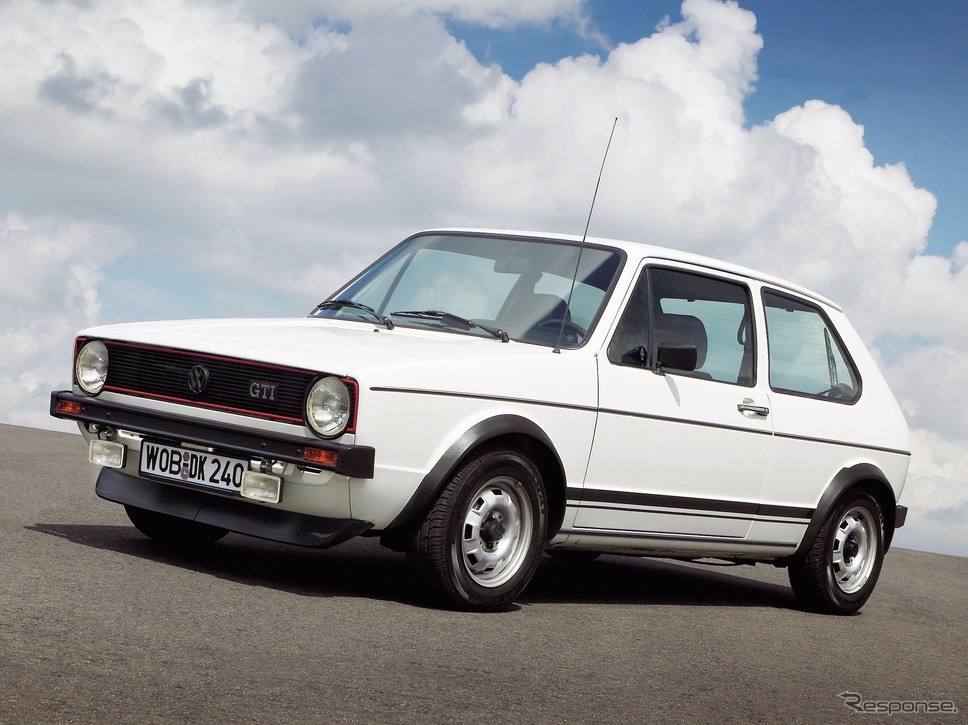 初代VWゴルフGTI(1976年)《photo by VW》