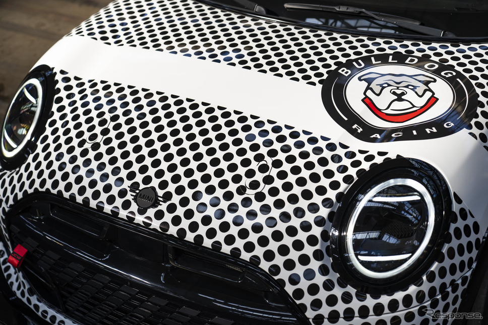 「ニュルブルクリンク24時間レース」に挑戦するMINI ジョン・クーパー・ワークス《photo by MINI》