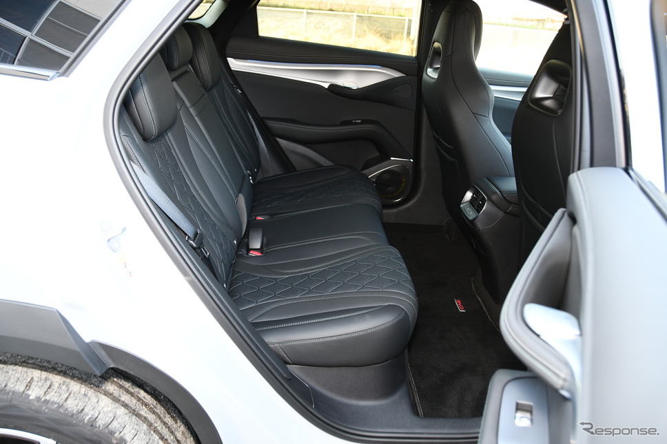 BYD シーライオン7《写真撮影 諸星陽一》