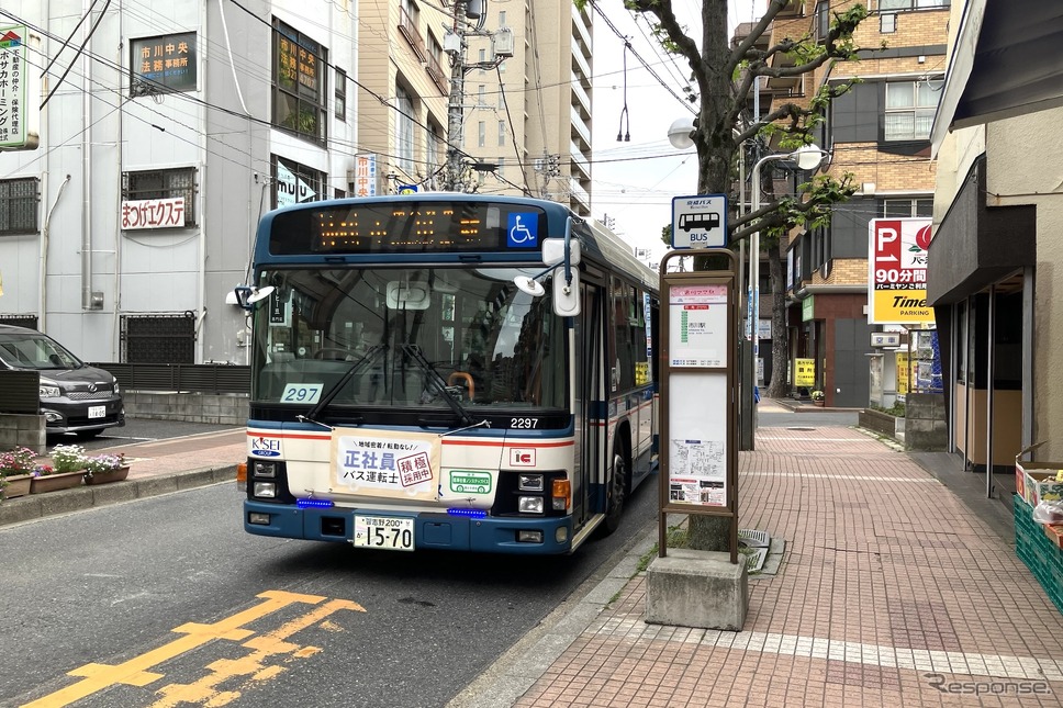 市川ママ駅《写真撮影 高木啓》