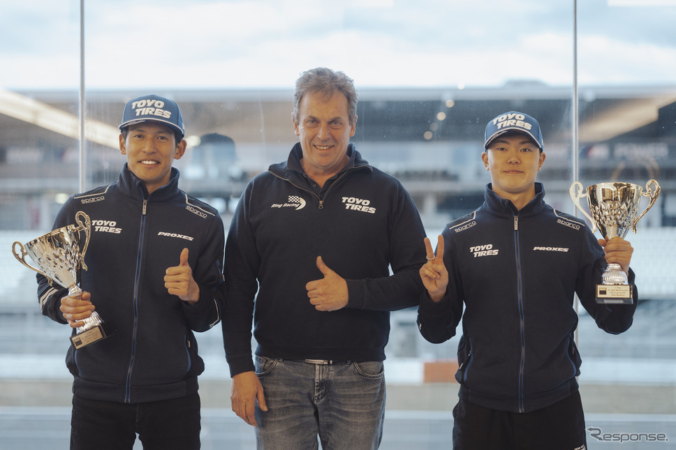 TOYO TIRES with Ring Racing 中山雄一選手（左）ウヴェ・クリーン監督（中）小高一斗選手（右）《写真撮影 後藤竜甫》