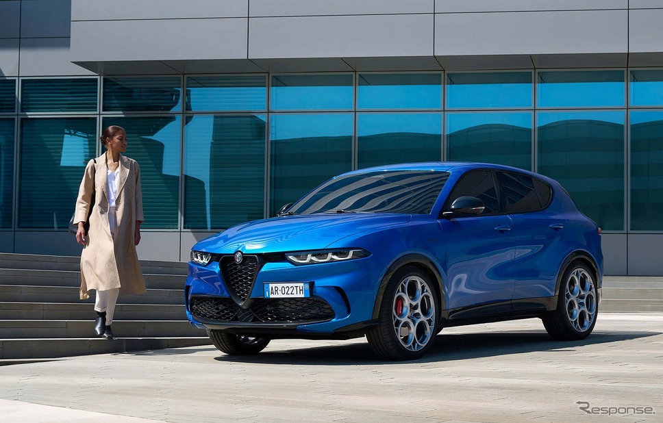 ステランティスが日本で一斉値下げ。アルファロメオ トナーレ(写真)は50万円の値下げとなる《写真提供 ステランティスジャパン》