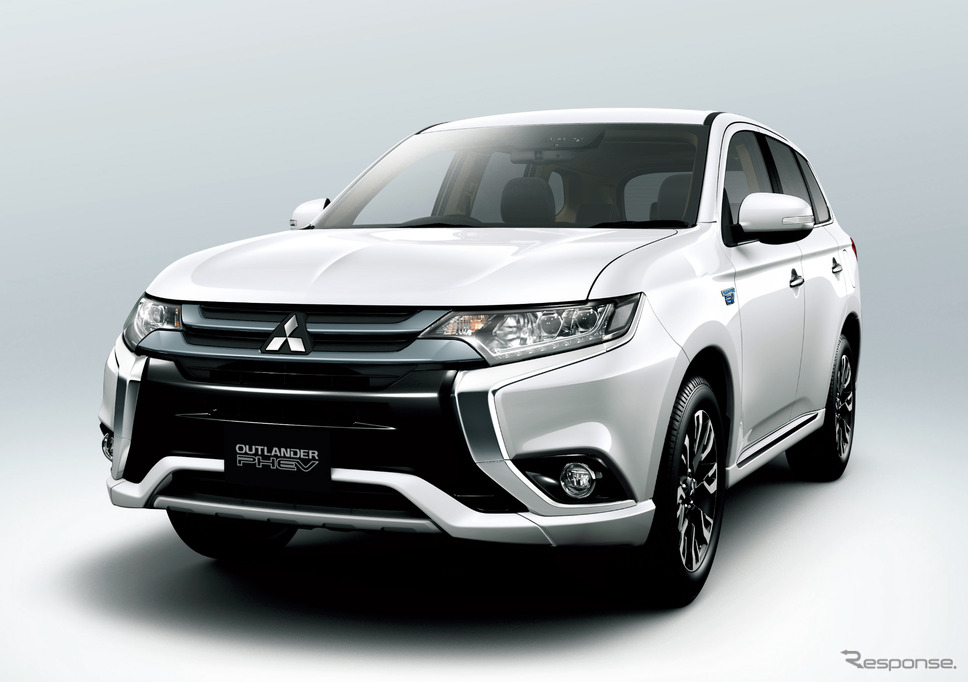 三菱『アウトランダーPHEV』(先代)《写真提供 三菱自動車》